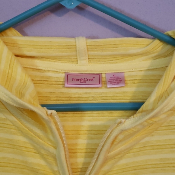 North Crest yellow hoodie, size XL - Picture 2 of 2
